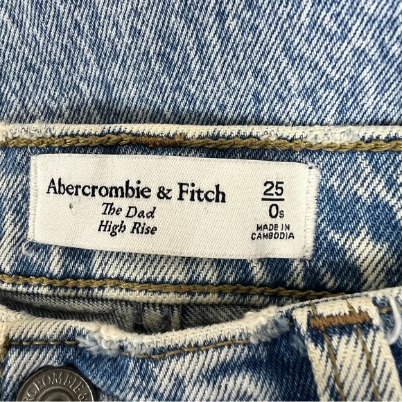 Abercrombie & Fitch High Rise Dad Jean in size 25 / 0 Short - Picture 5 of 6